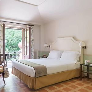 Comfort Double or Twin Room Terrace